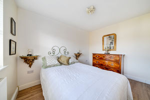 Bedroom- click for photo gallery